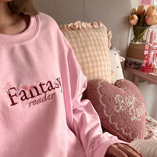 Fantasy Reader - @addiesbookshelf & @tias.bookshelf_ Collab