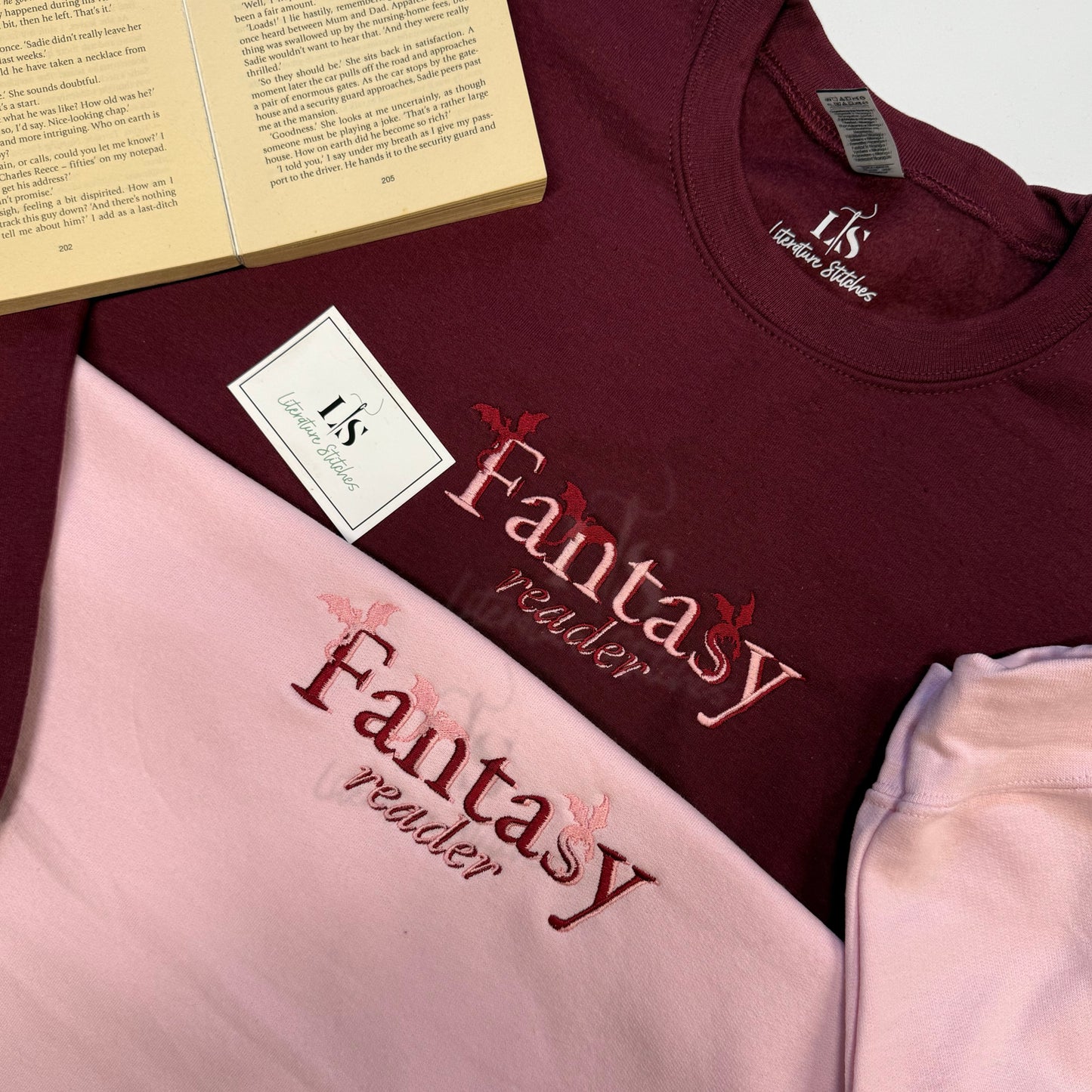 Fantasy Reader - @addiesbookshelf & @tias.bookshelf_ Collab