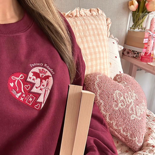 Fantasy Reader Heart - @addiesbookshelf & @tias.bookshelf_ Collab