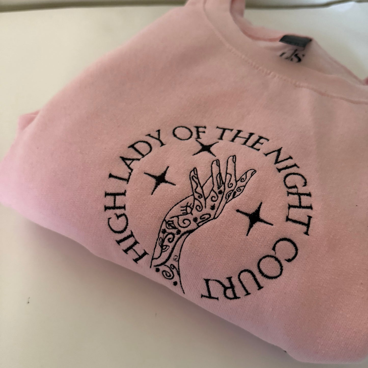 Highlady Of The Night Court Light Pink XL Sweatshirt